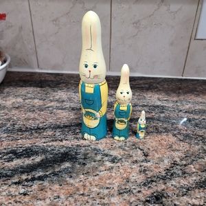 Set of 3 vintage Nobel Hall wooden Nesting Rabbits
